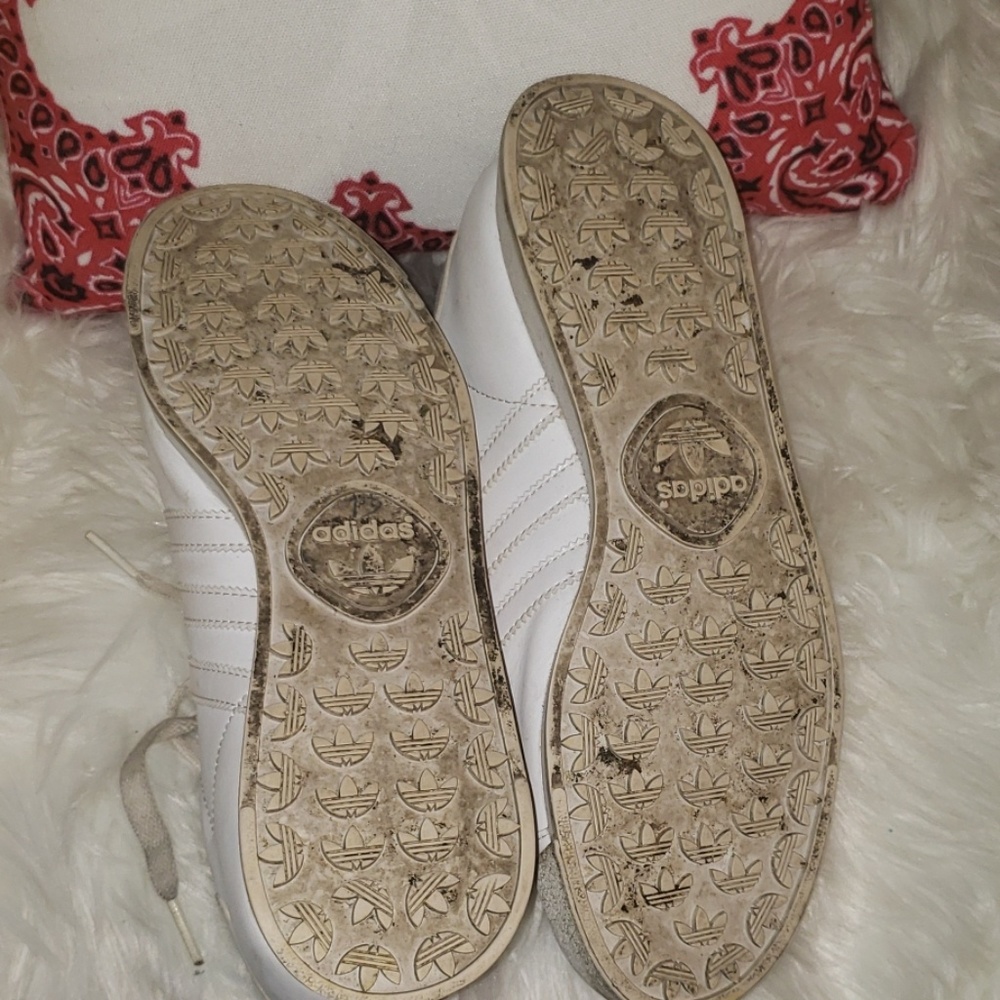 Adidas Samoas - Picture 2 of 4
